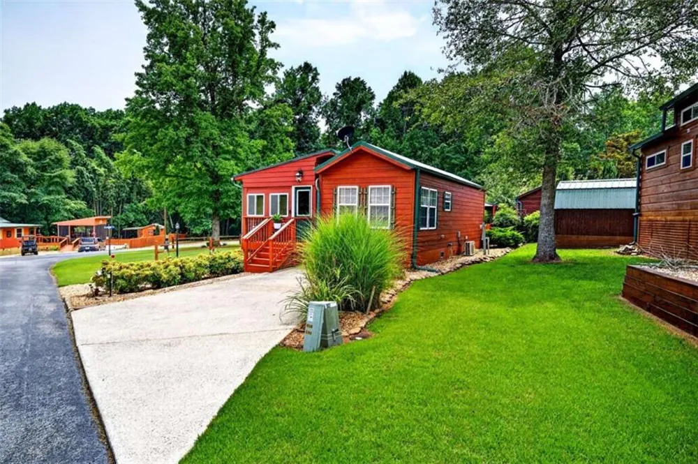 19 Wapiti Lane Cleveland, GA 30528