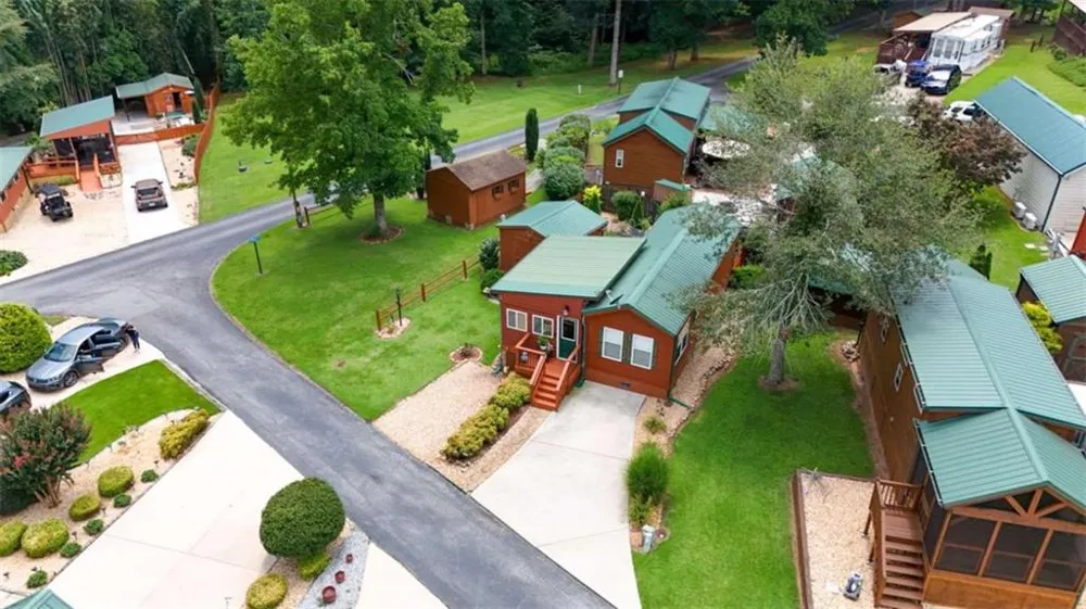 19 Wapiti Lane Cleveland, GA 30528