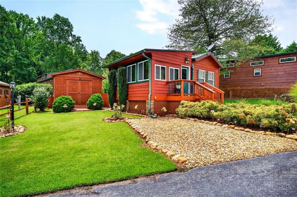 19 Wapiti Lane Cleveland, GA 30528