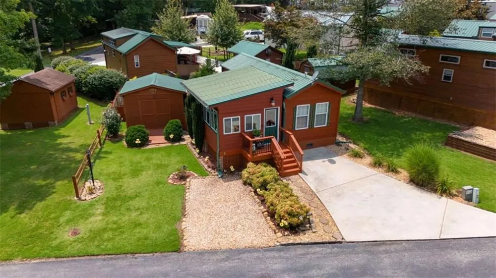 19 Wapiti Lane Cleveland, GA 30528