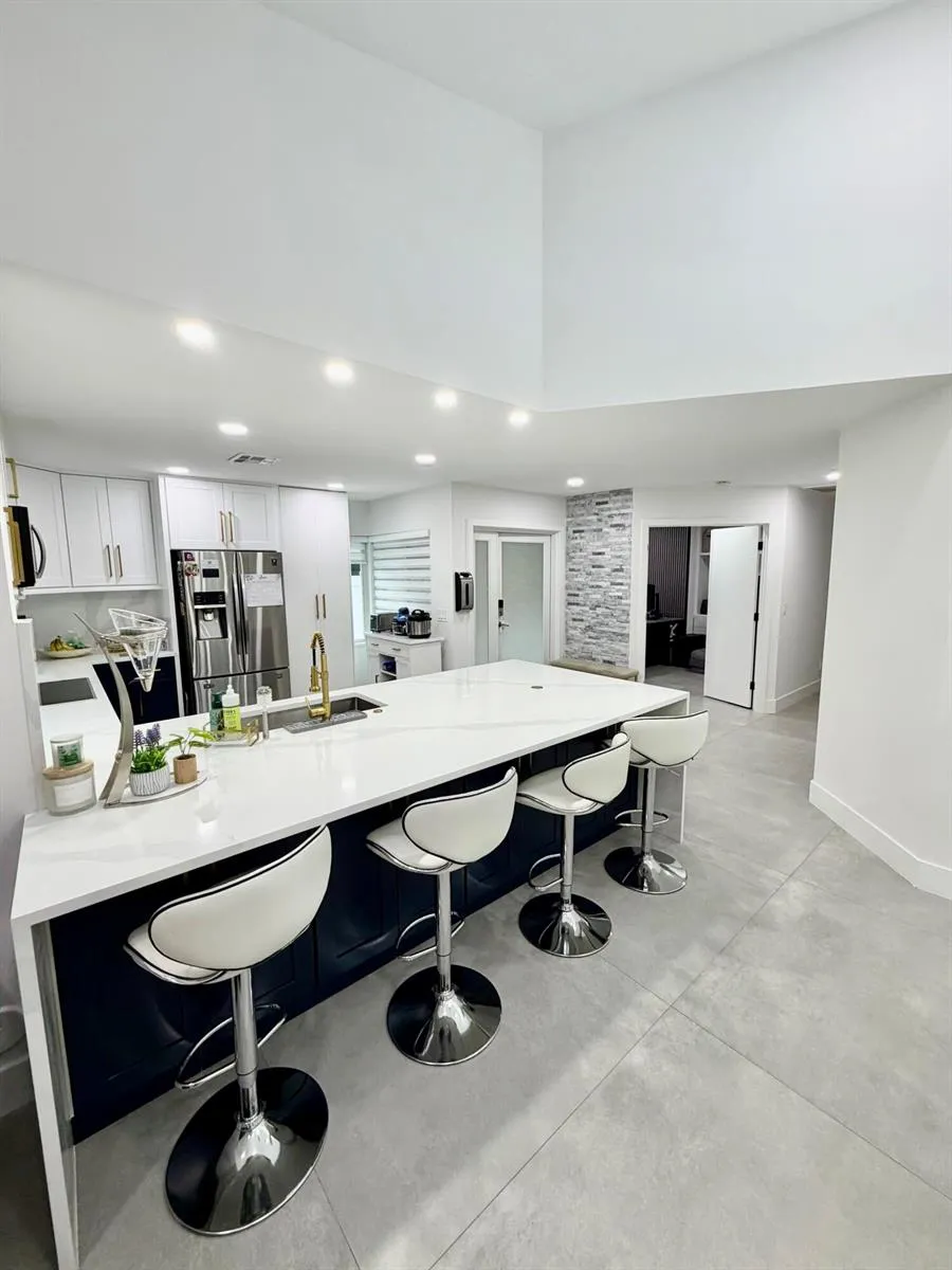4929 W Lakes Drive Deerfield Beach, FL 33442
