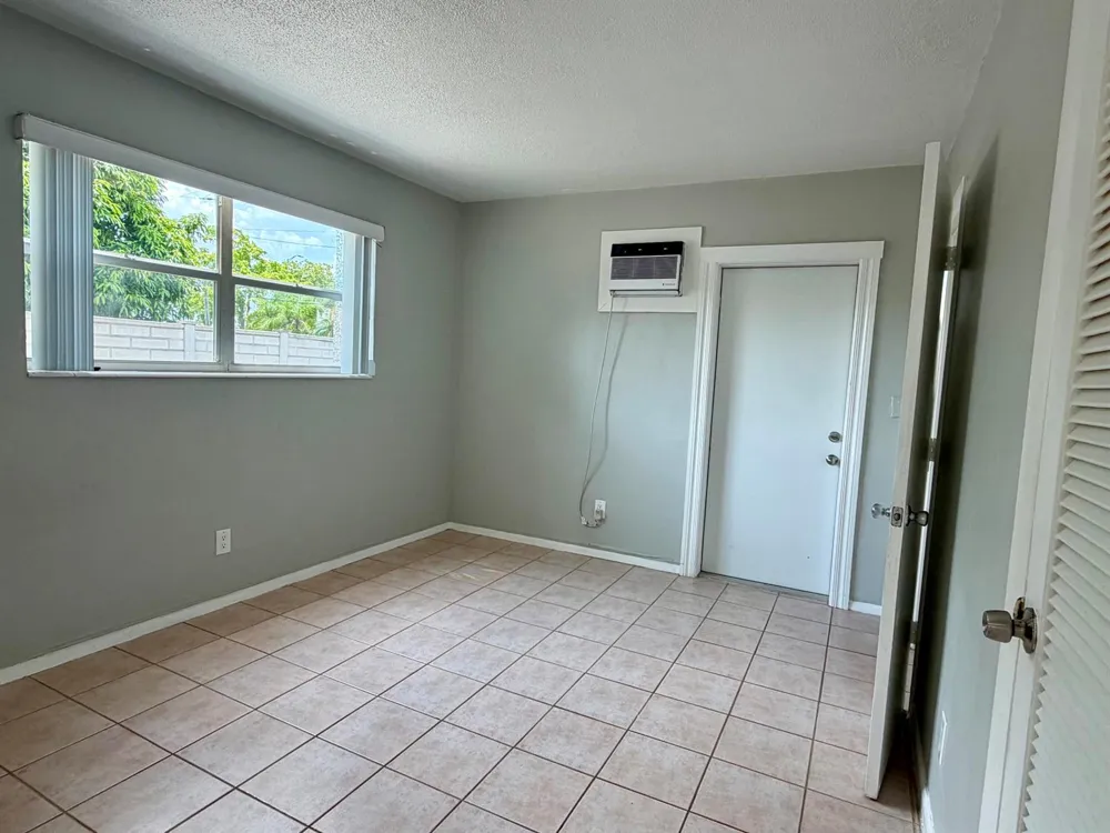 3041 NE 20TH TERRACE #4 Fort Lauderdale, FL 33306