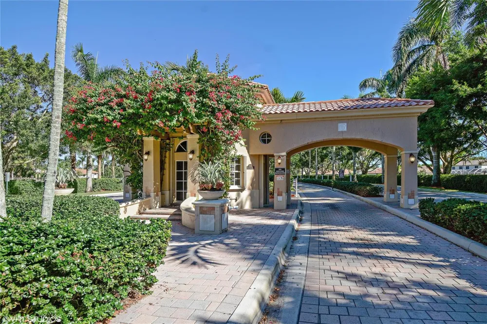 4070 Sanderling Lane Weston, FL 33331
