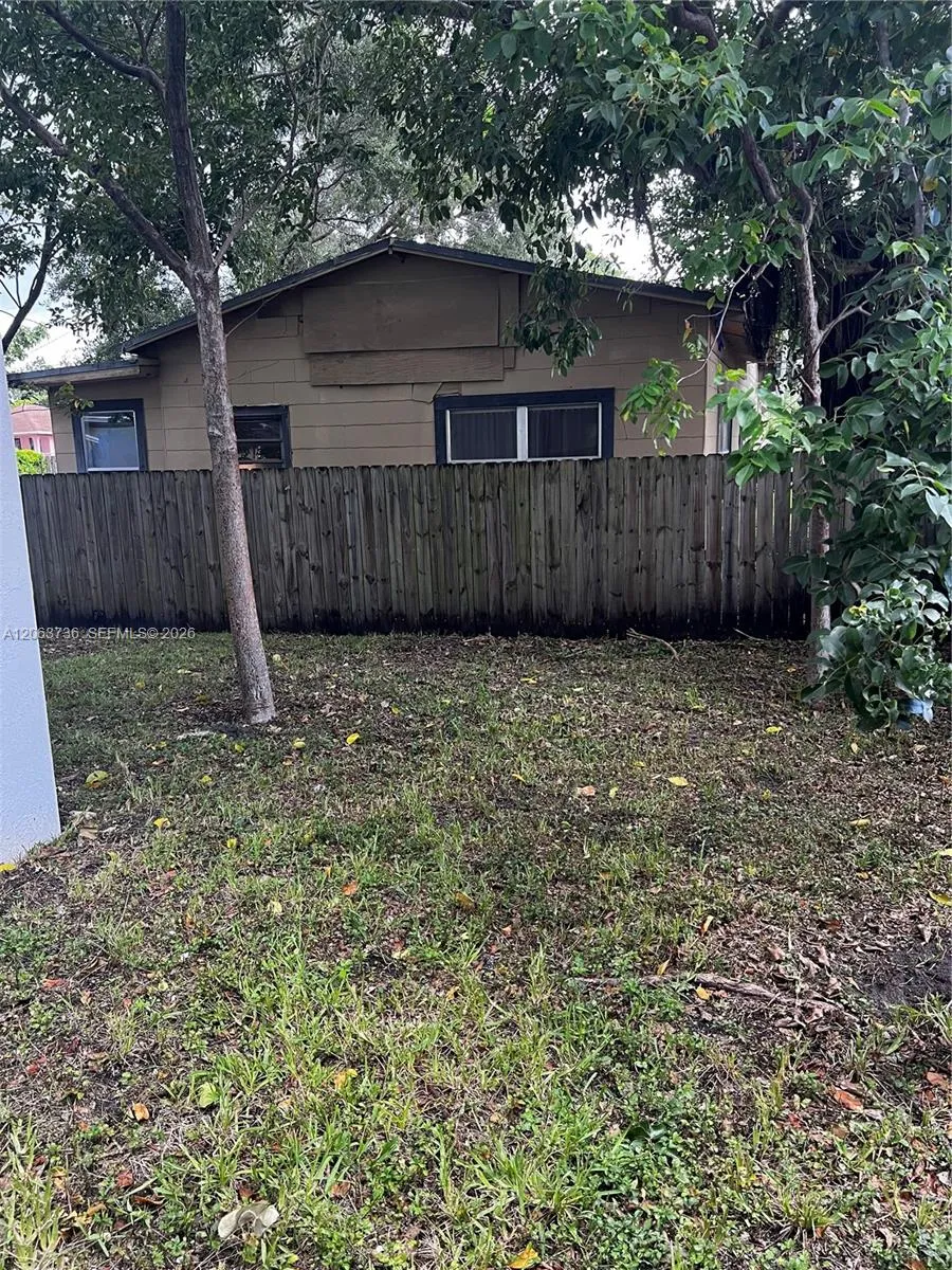 6301 NW 1st Pl Miami, FL 33150