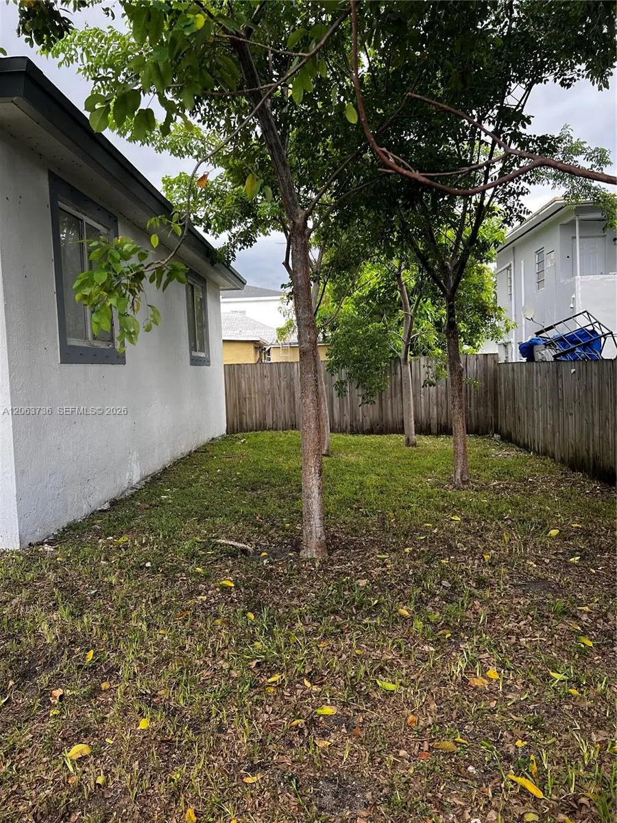 6301 NW 1st Pl Miami, FL 33150