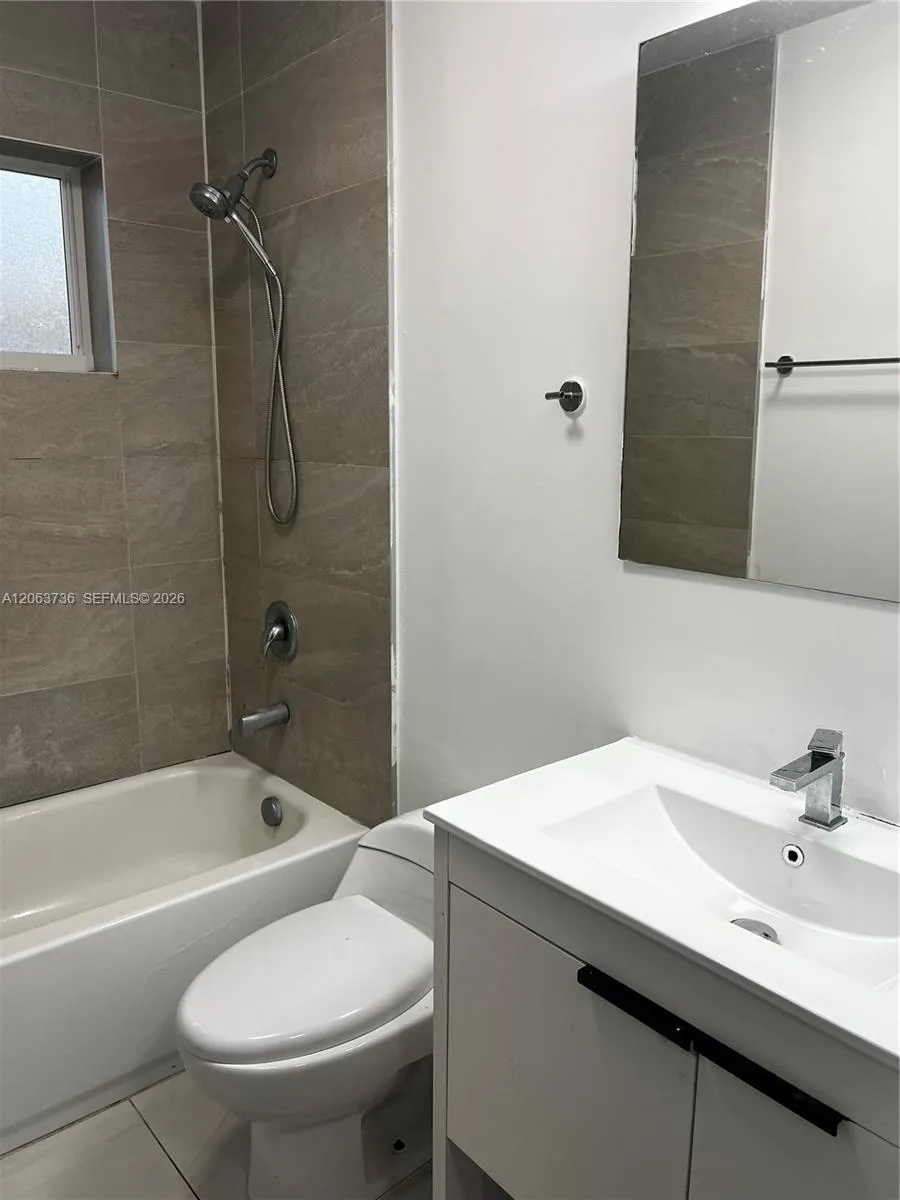 6301 NW 1st Pl Miami, FL 33150