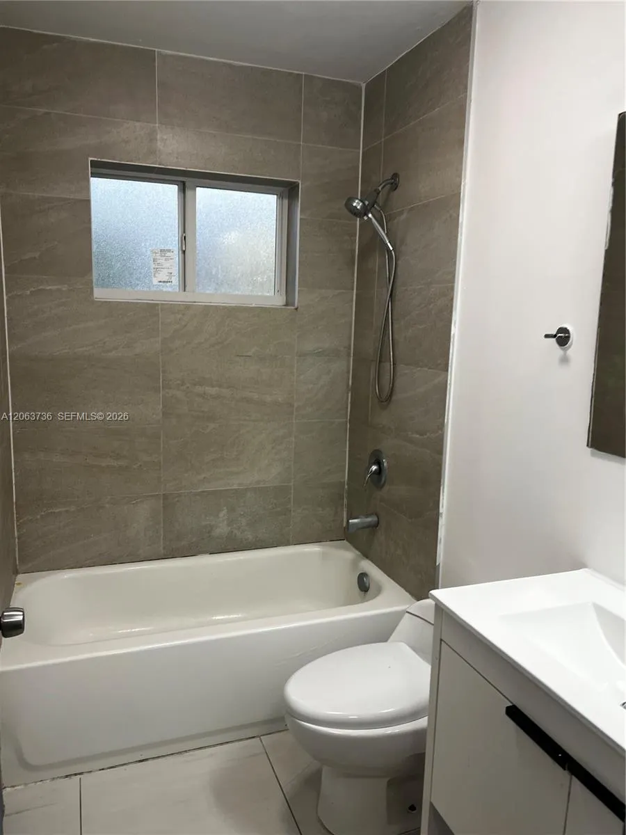 6301 NW 1st Pl Miami, FL 33150