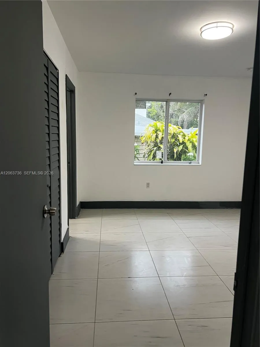 6301 NW 1st Pl Miami, FL 33150
