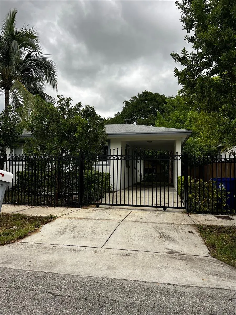 6301 NW 1st Pl Miami, FL 33150