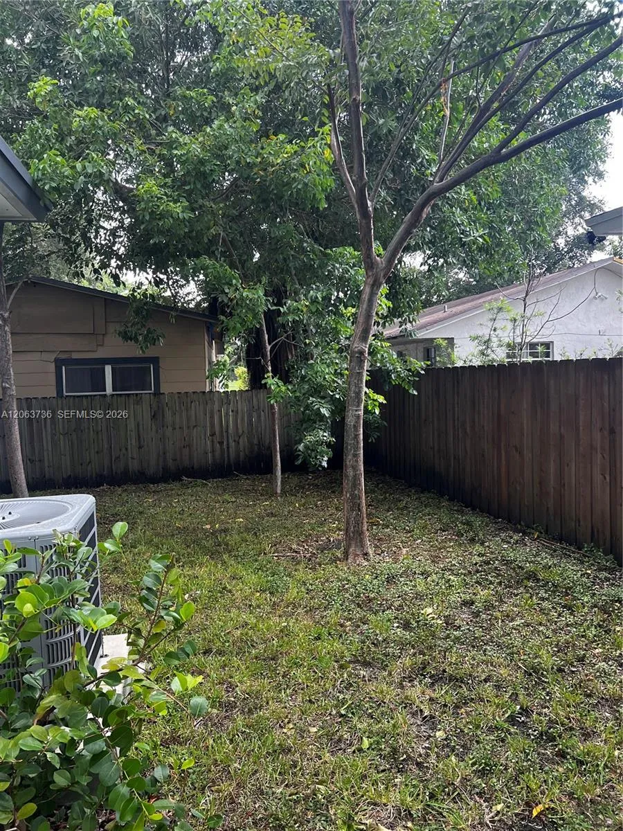 6301 NW 1st Pl Miami, FL 33150