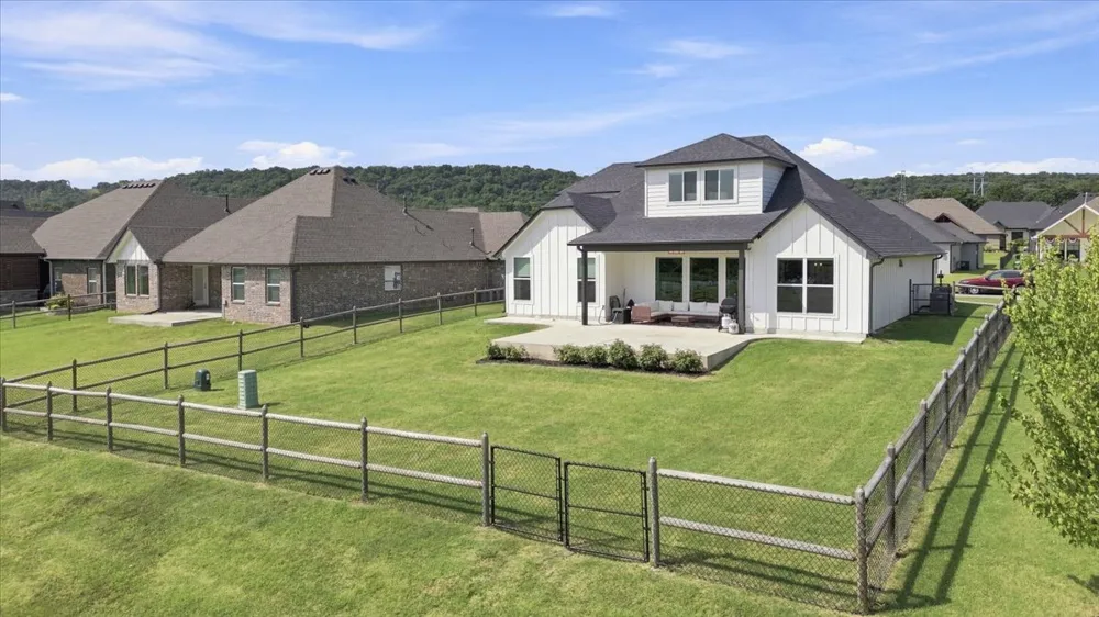 19025 E Ridgeline Road Catoosa, OK 74015