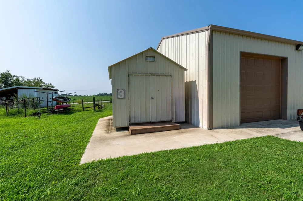 97 Brace Loop Summertown, TN 38483