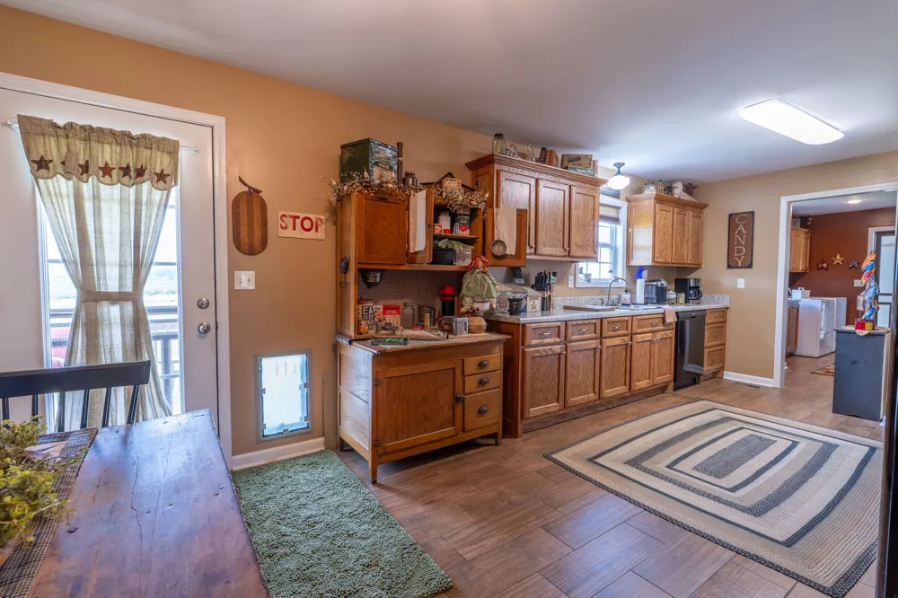97 Brace Loop Summertown, TN 38483