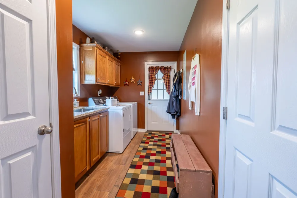 97 Brace Loop Summertown, TN 38483