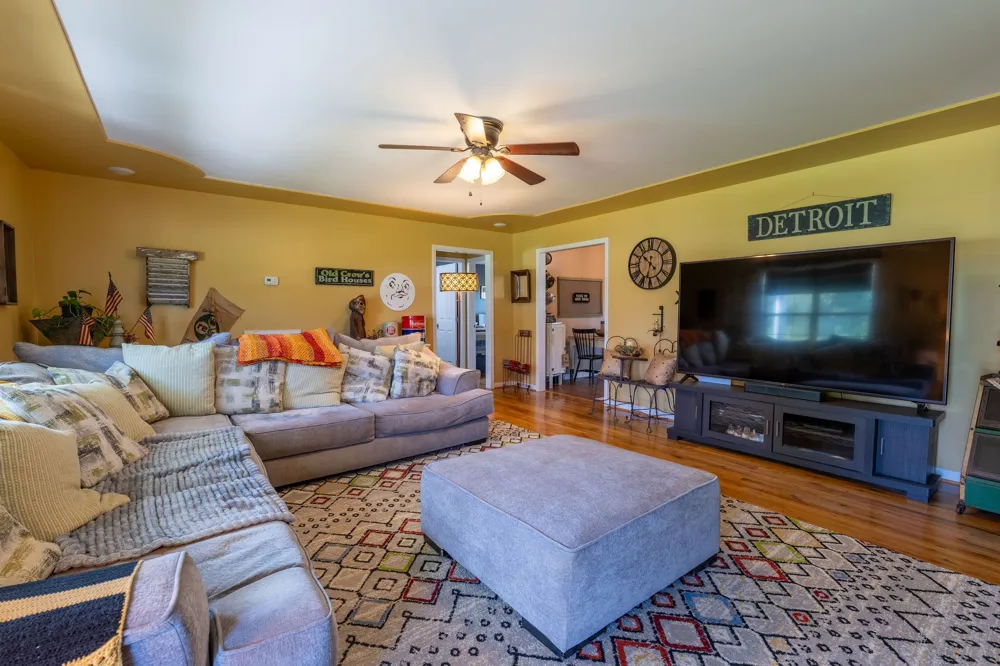 97 Brace Loop Summertown, TN 38483