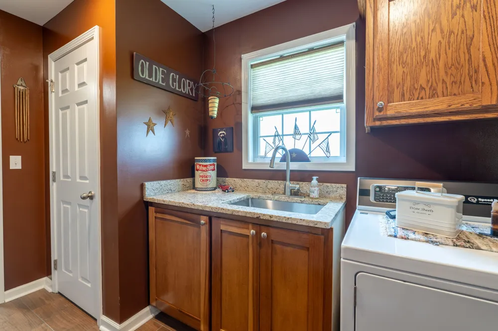 97 Brace Loop Summertown, TN 38483