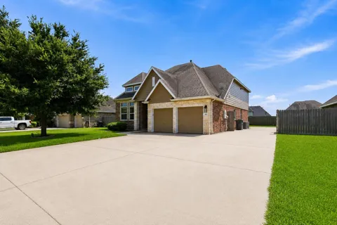 9611 Indian Trail