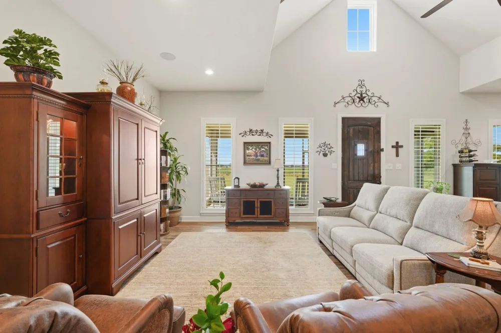 12030 County Line Road Wallis, TX 77485