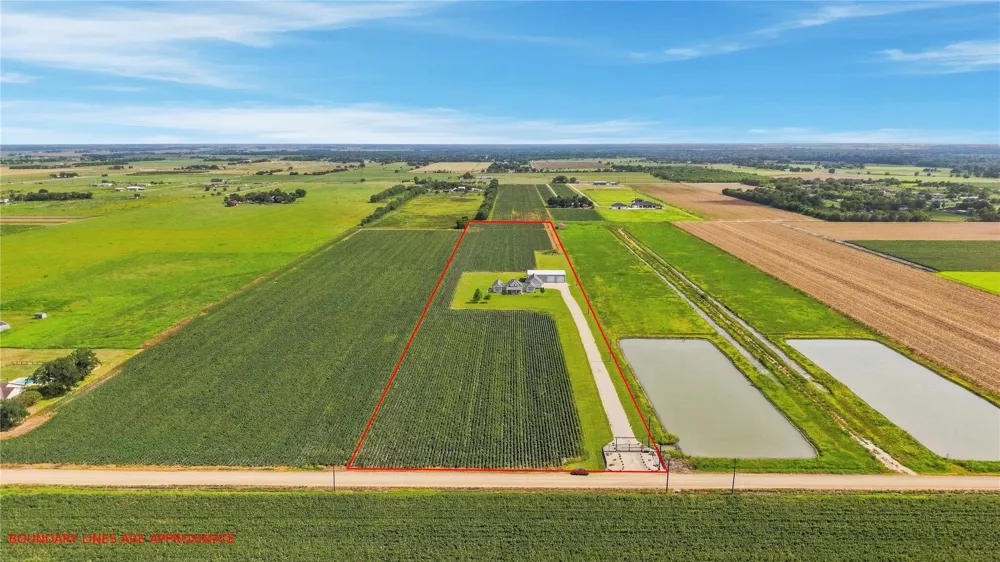 12030 County Line Road Wallis, TX 77485