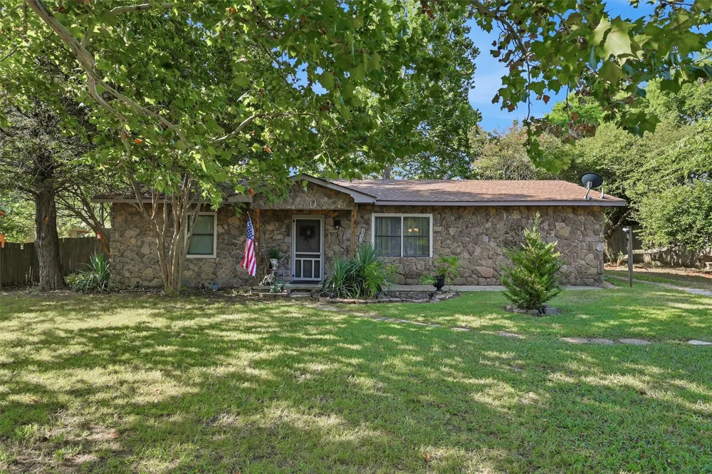 2615 Rodeo Durant, OK 74701