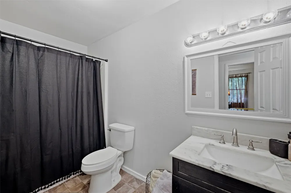 2615 Rodeo Durant, OK 74701