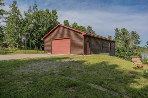 1694 Buckshot Trail NW