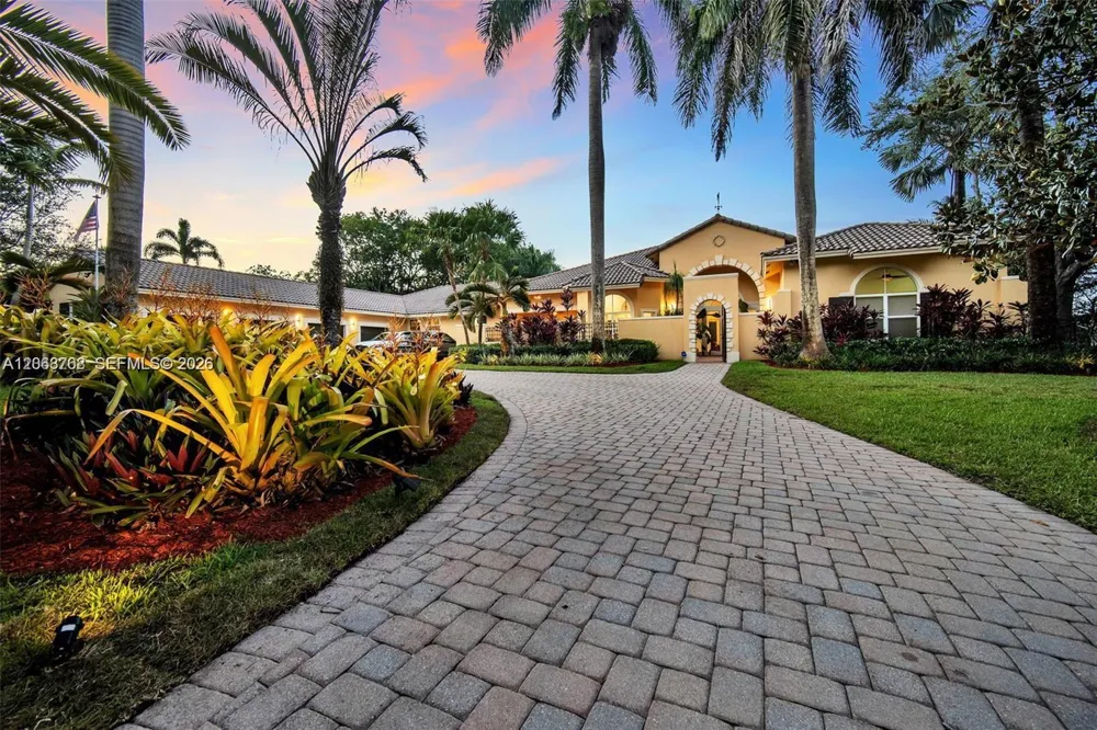 14211 Sunset Ln Southwest Ranches, FL 33330