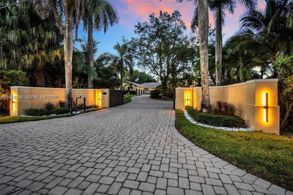 14211 Sunset Ln Southwest Ranches, FL 33330