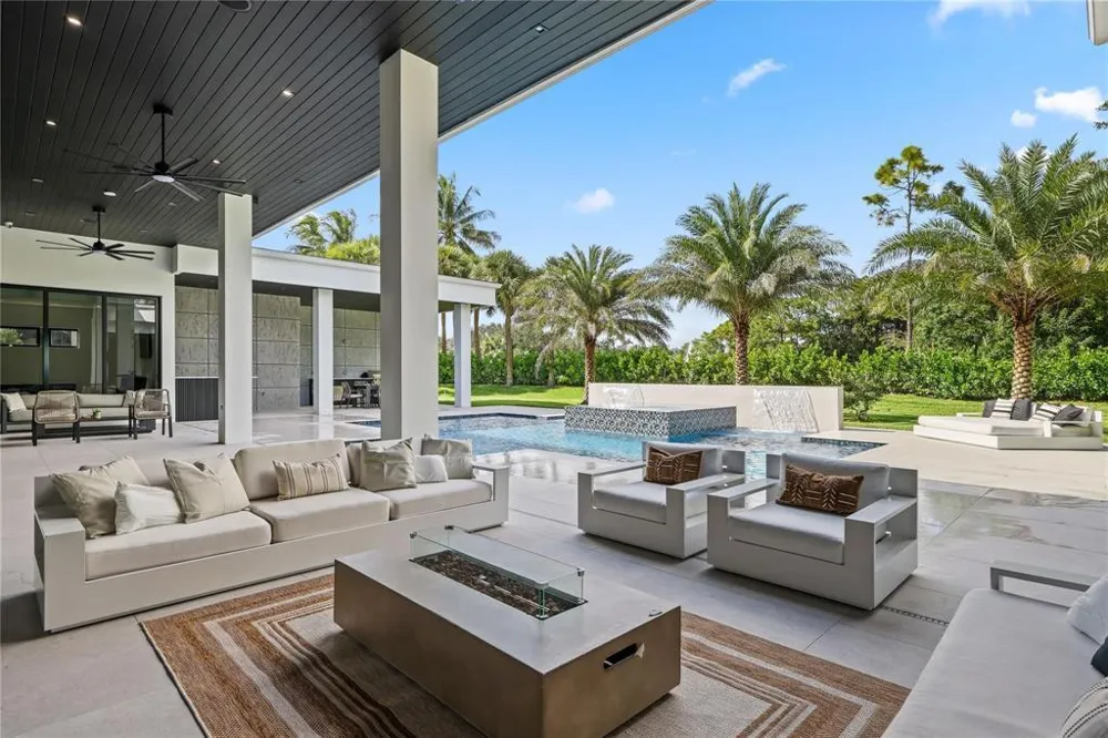 8795 Valencia Court Parkland, FL 33067
