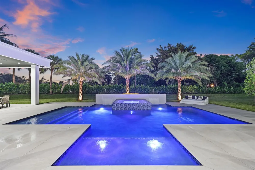 8795 Valencia Court Parkland, FL 33067