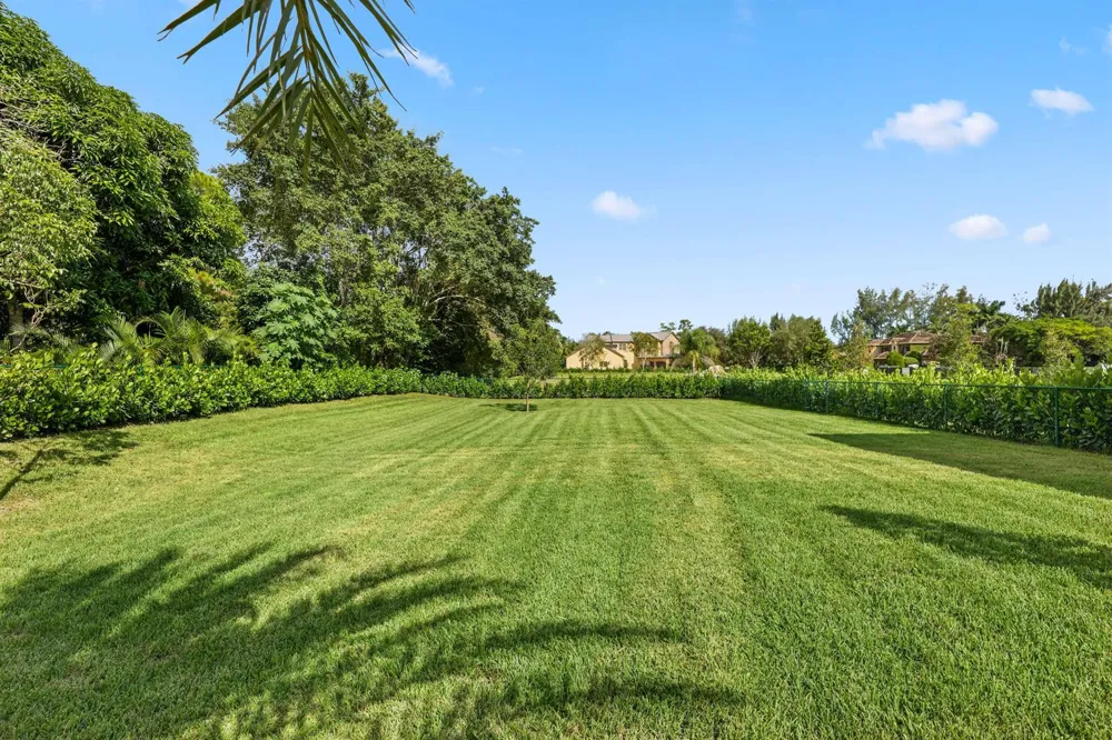 8795 Valencia Court Parkland, FL 33067