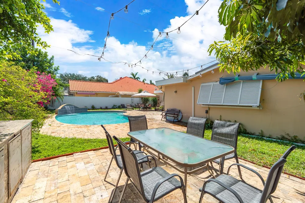 1601 NE 48TH COURT Oakland Park, FL 33334