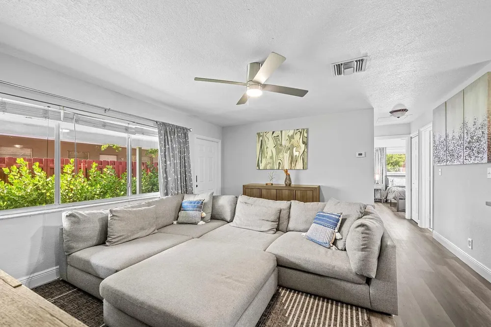 1208 NE 5TH AVENUE #1 Fort Lauderdale, FL 33304