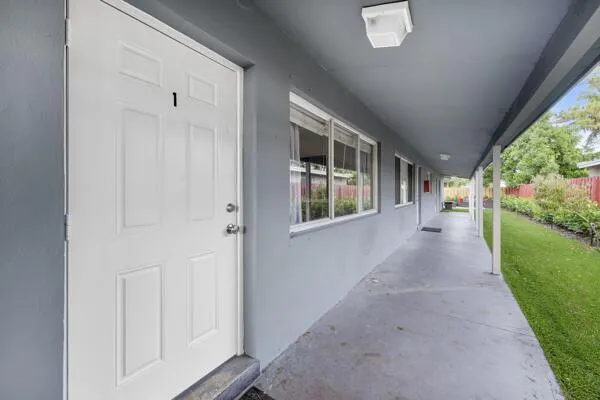 1208 NE 5TH AVENUE #1 Fort Lauderdale, FL 33304