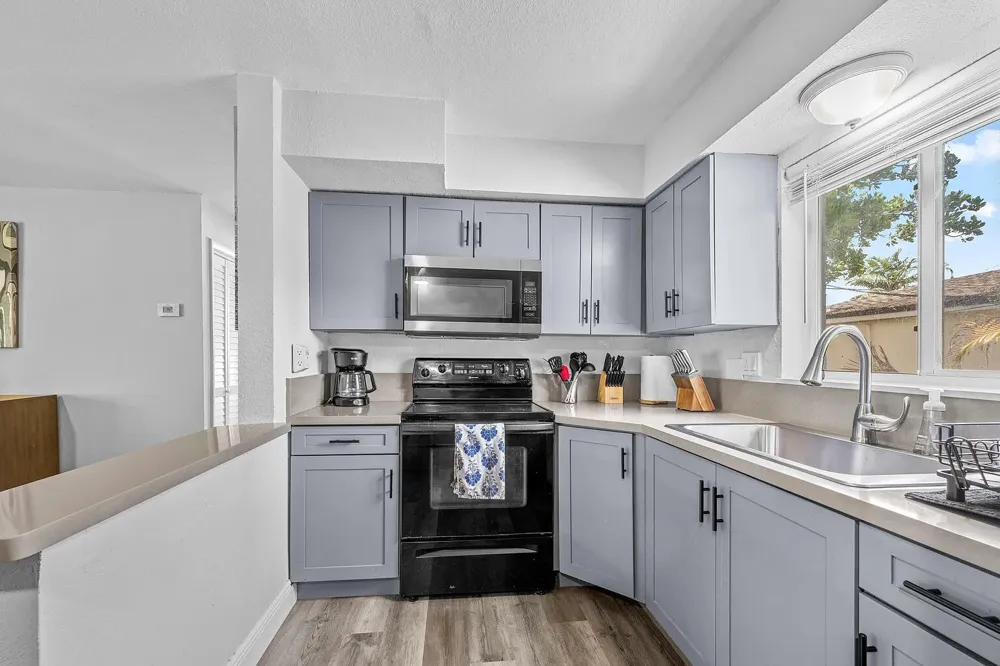 1208 NE 5TH AVENUE #1 Fort Lauderdale, FL 33304