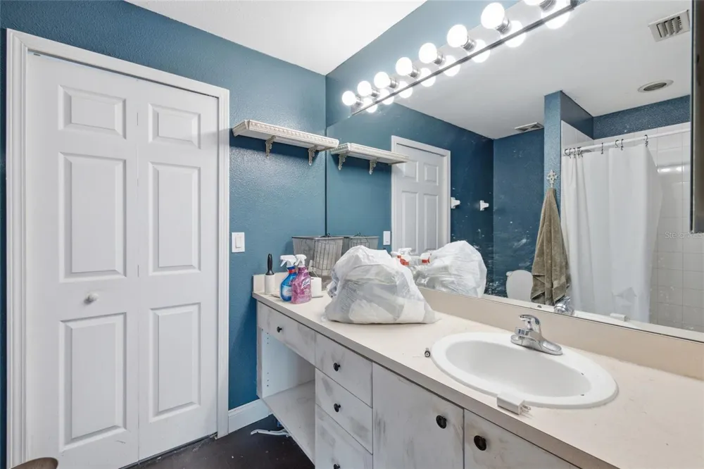11009 WINTER CREST DRIVE Riverview, FL 33569