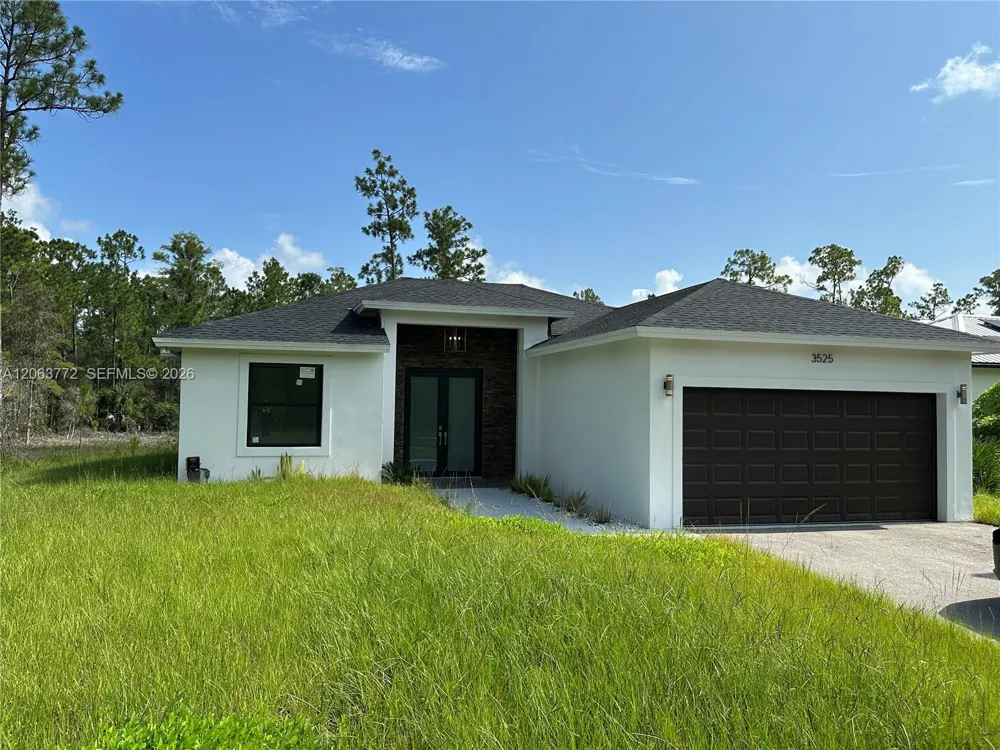3525 43 Ave, N.E. Naples, FL 34120