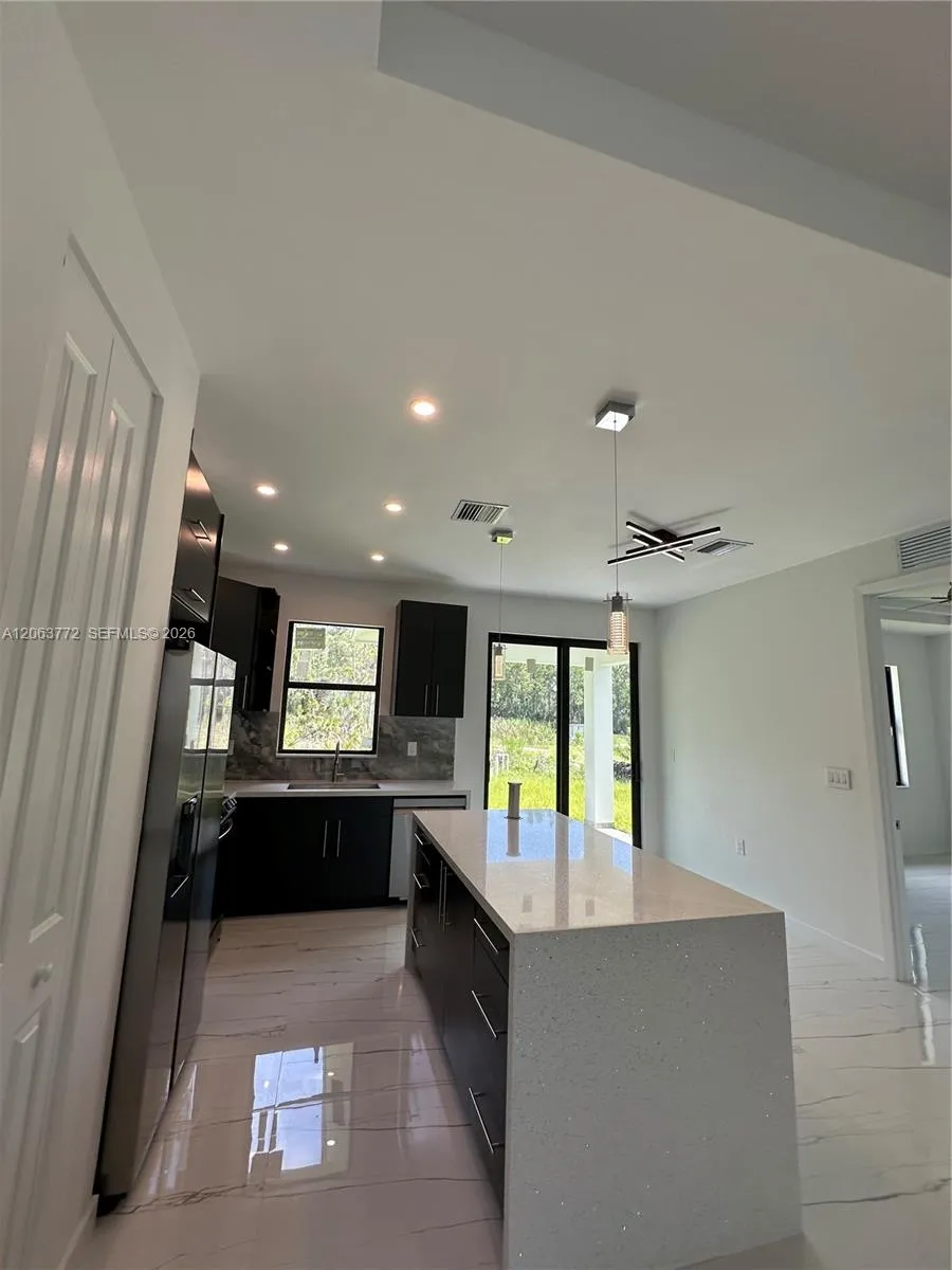 3525 43 Ave, N.E. Naples, FL 34120