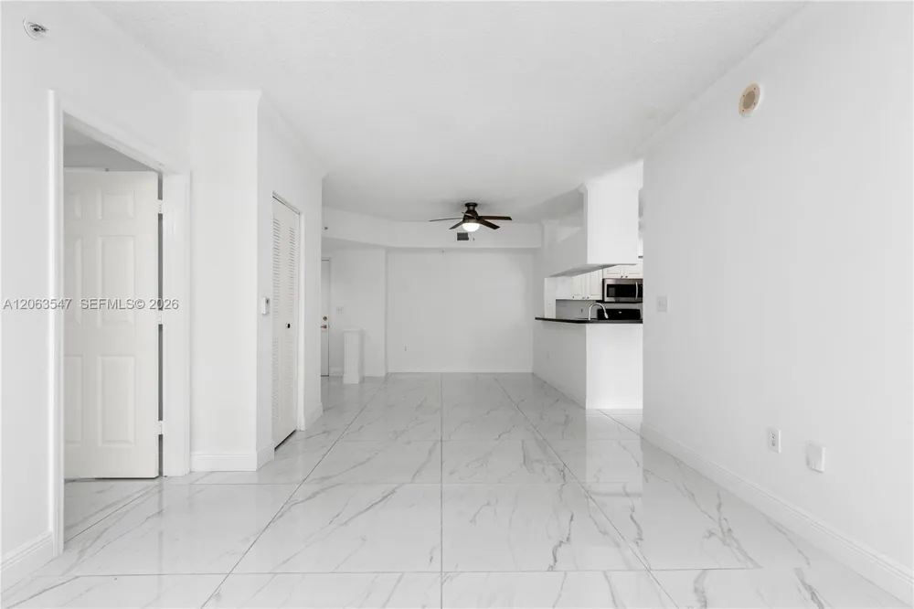 17100 Bay Rd #1210 Sunny Isles Beach, FL 33160