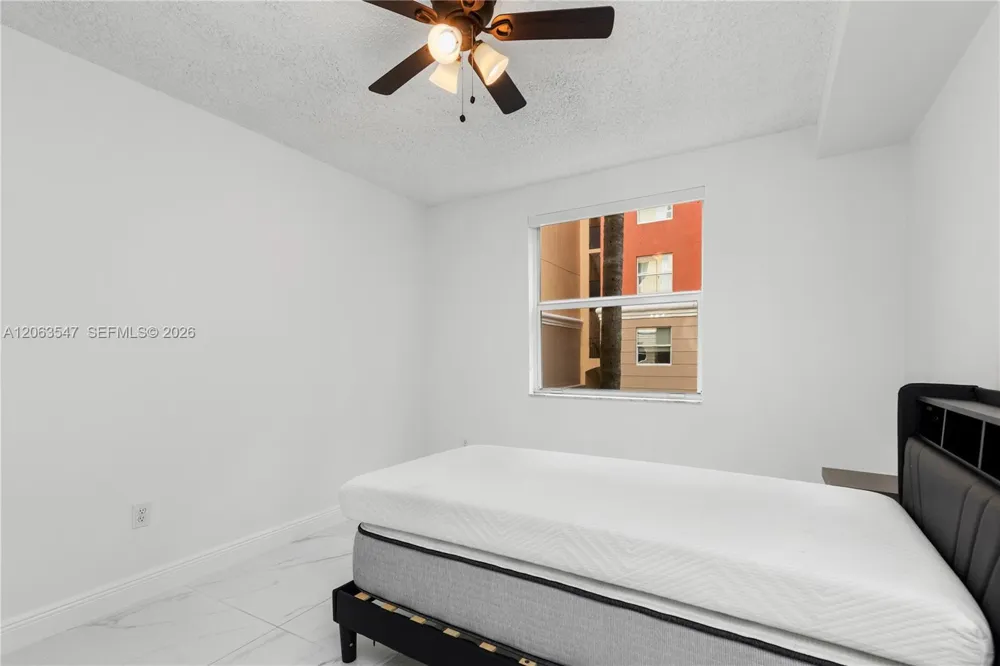 17100 Bay Rd #1210 Sunny Isles Beach, FL 33160