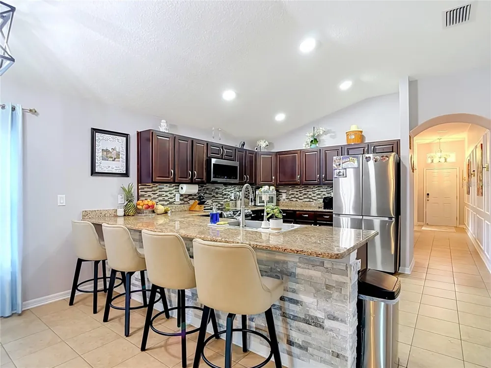 6328 SPARKLING WAY Wesley Chapel, FL 33545