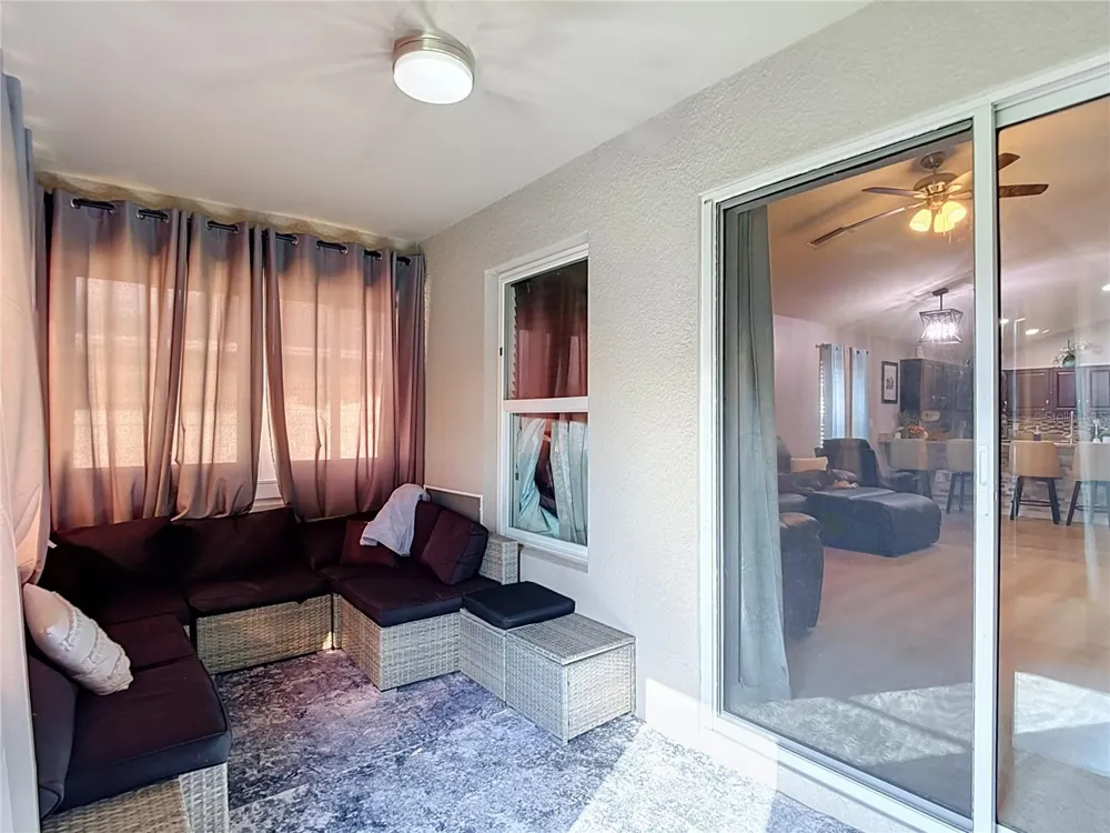 6328 SPARKLING WAY Wesley Chapel, FL 33545