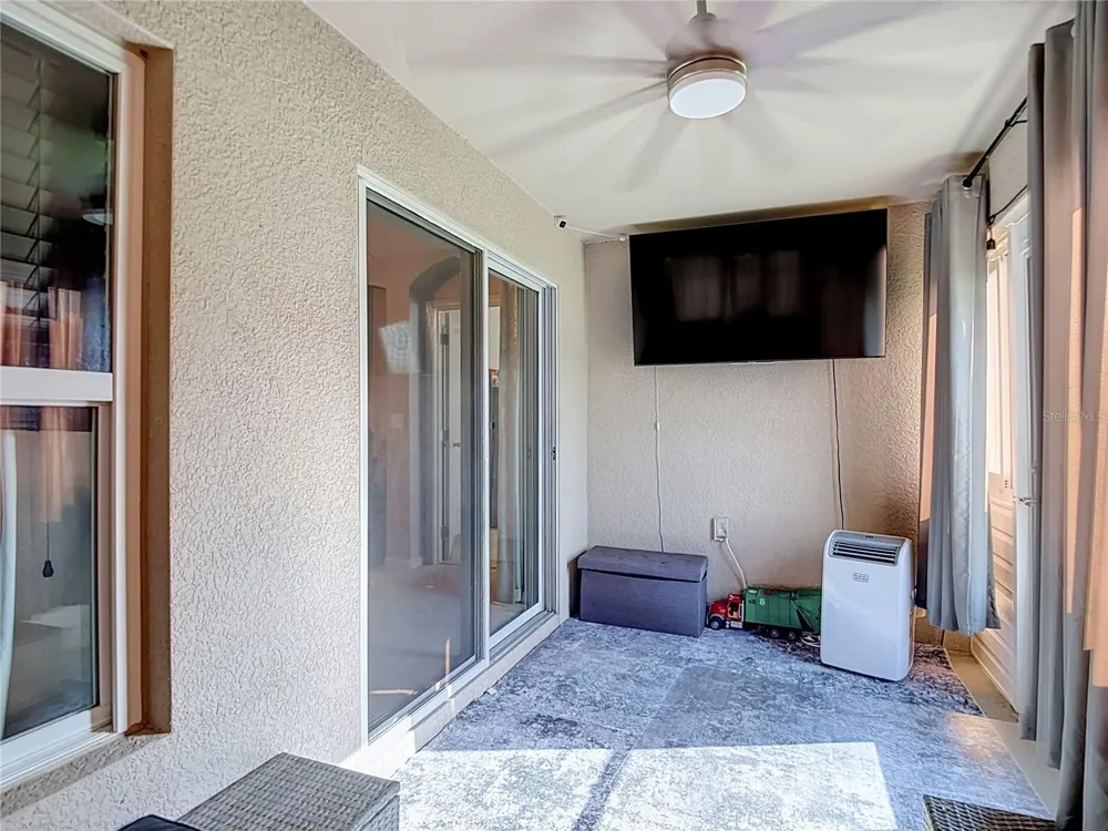 6328 SPARKLING WAY Wesley Chapel, FL 33545