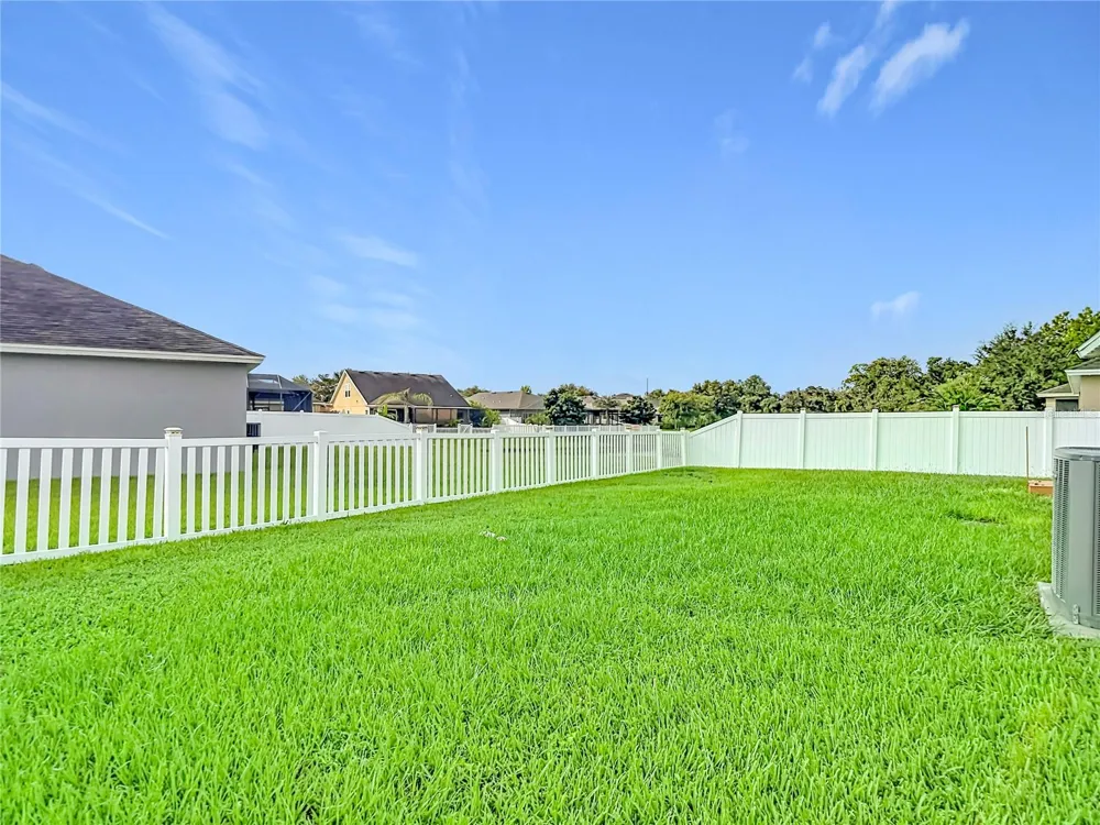 6328 SPARKLING WAY Wesley Chapel, FL 33545