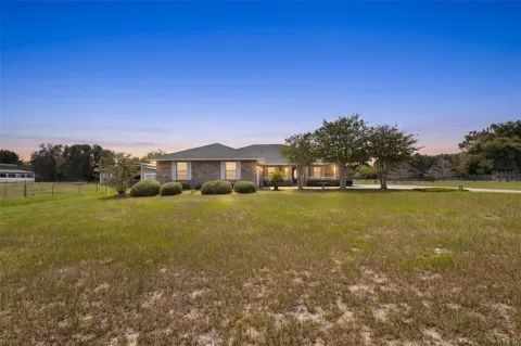 8140 MEADOWLARK CT