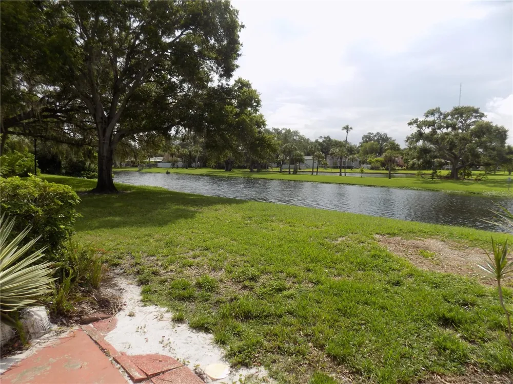 9663 86TH AVENUE #9663 Seminole, FL 33777