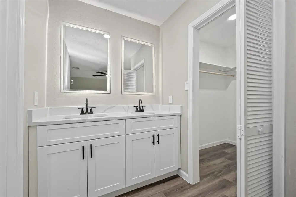 14814 Mcleod Drive Houston, TX 77060