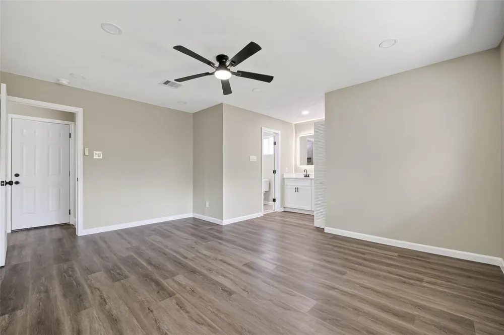 14814 Mcleod Drive Houston, TX 77060