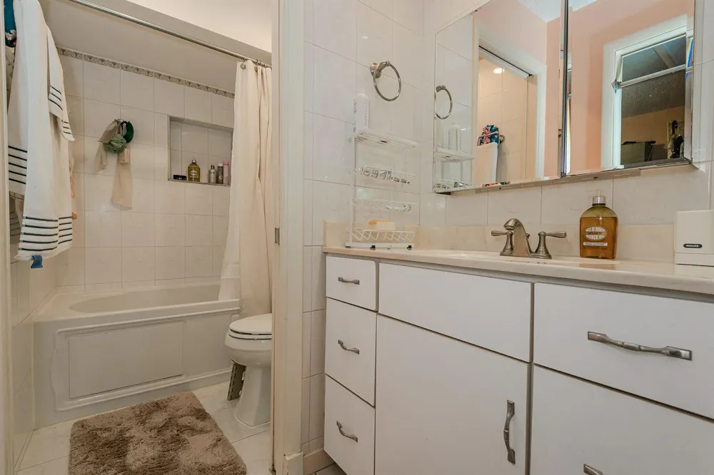 4961 SW 94TH AVENUE Cooper City, FL 33328