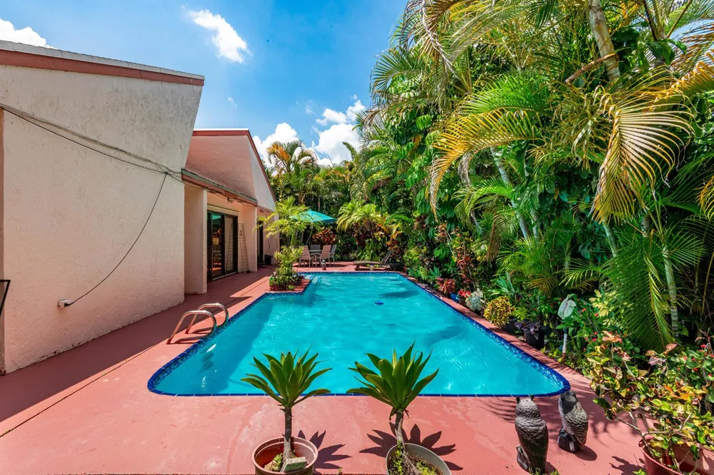 4961 SW 94TH AVENUE Cooper City, FL 33328